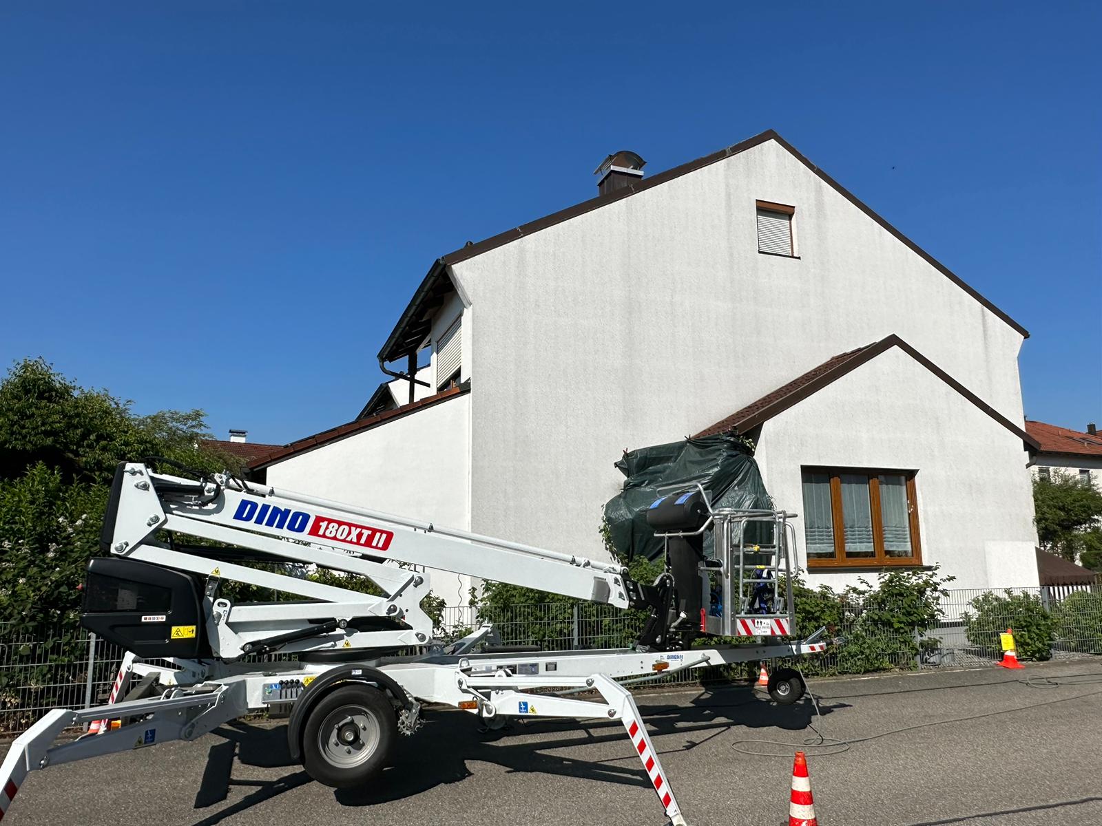 Die SteinRein Fassadenreinigung in Groß-Rohrheim 1 putzfassade vor der dienstleistung fassade reinigen und schuetzen